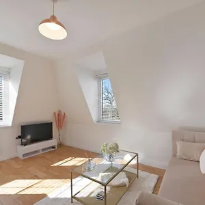 https://lovely-one-bed-penthouse-apartment.cambridgehotelsuk.com