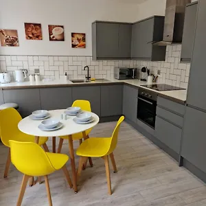 https://suffolk-house-apartments-hu1.yorkshirehotels.net